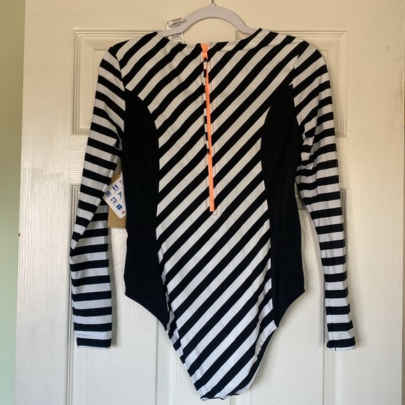 NWT Roxy Pop Surf Striped Long Sleeve - Picture 7 of 13
